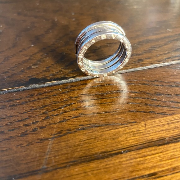 Ring - Picture 7 of 8